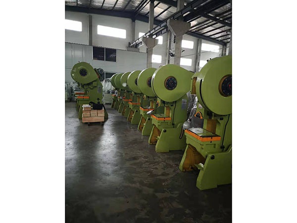 J23機(jī)械沖床系列